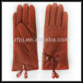Красные бахромой дамские кожаные перчатки